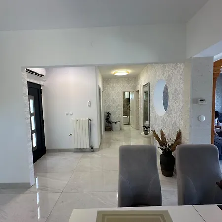 Ellara With A Fantastic View Διαμέρισμα