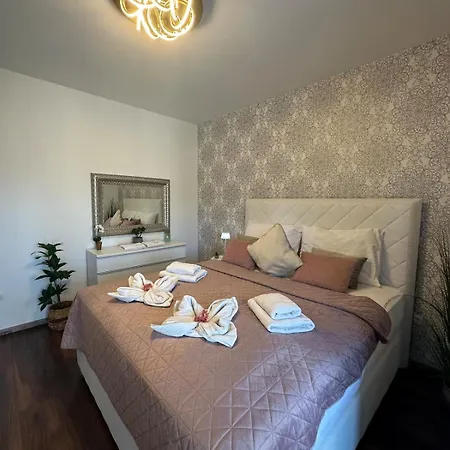 Ellara With A Fantastic View Zrnovo