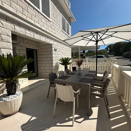 Ellara With A Fantastic View Διαμέρισμα Zrnovo